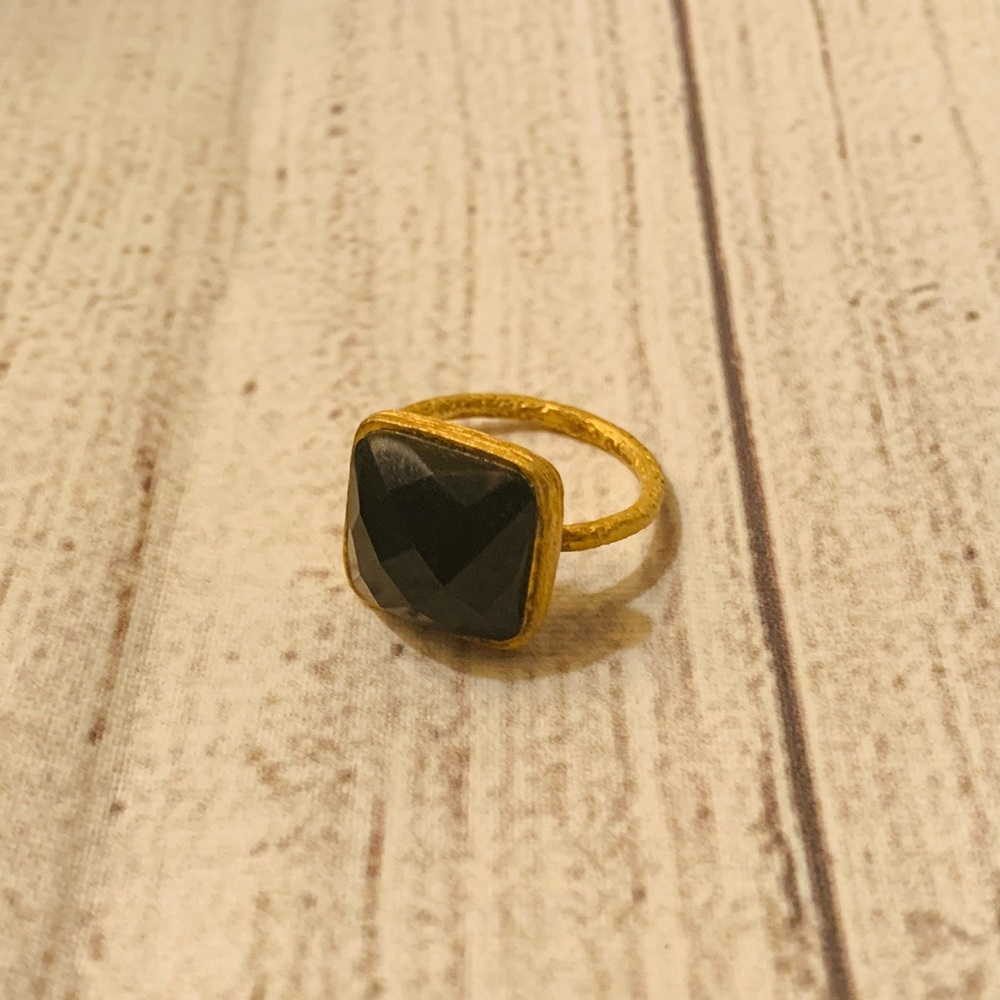Chelsea Row Gold Ring with Black Stone Size 5-6